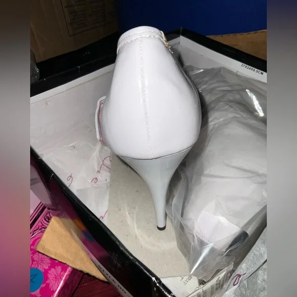 Elegant LADY JANE SZ 10  White Women's Heels great custom accessory new - Picture 10 of 13